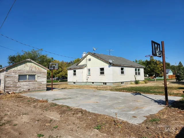 $250,000 | 525 North 4th Street, Nyssa, OR 97913