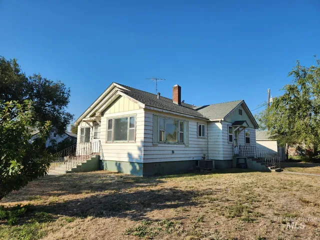 $250,000 | 525 North 4th Street, Nyssa, OR 97913