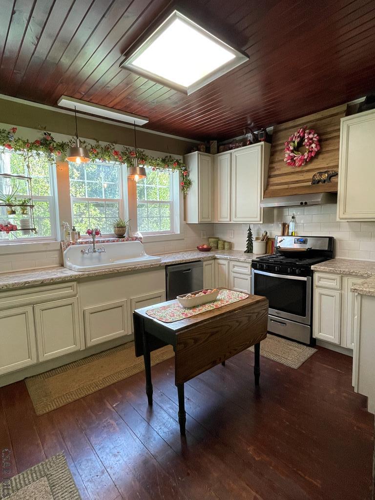 119 Comps Road Fairhope, PA 15538 - Photo 13 of 57