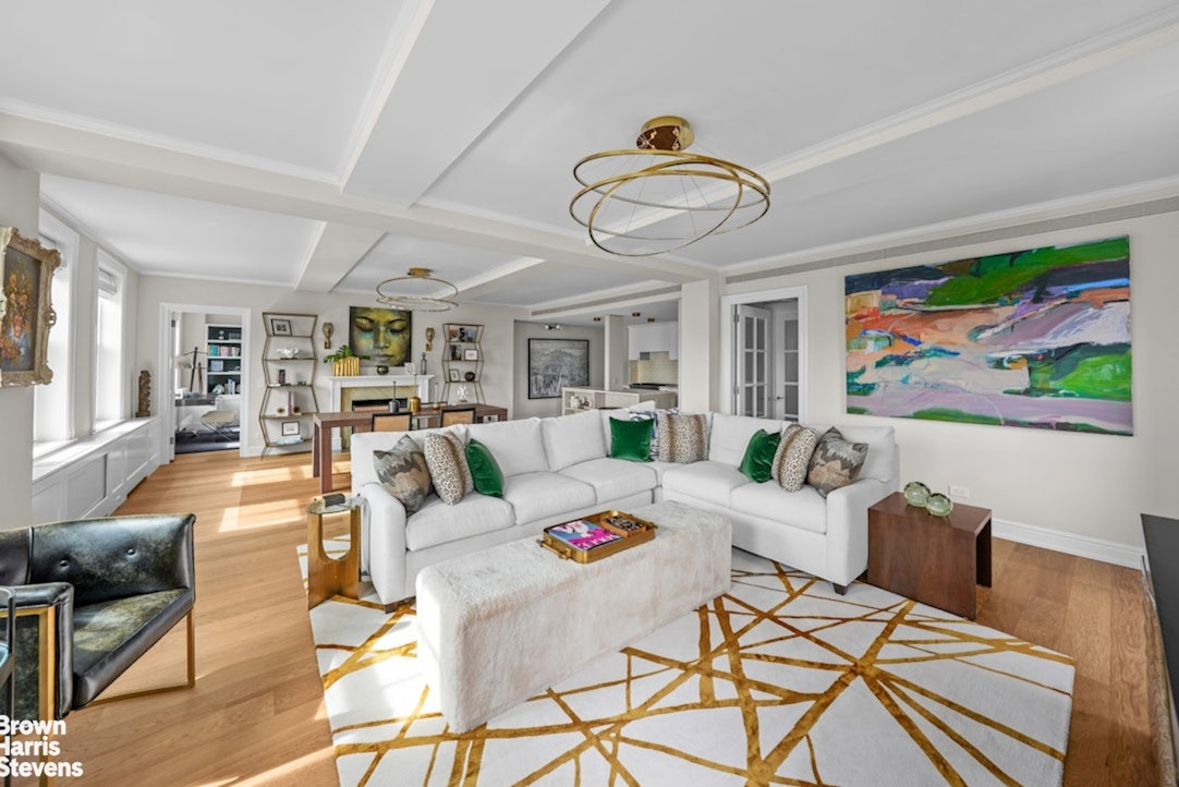 32 Washington Square West, Unit 14E Manhattan, NY 10011 - Photo 2 of 28