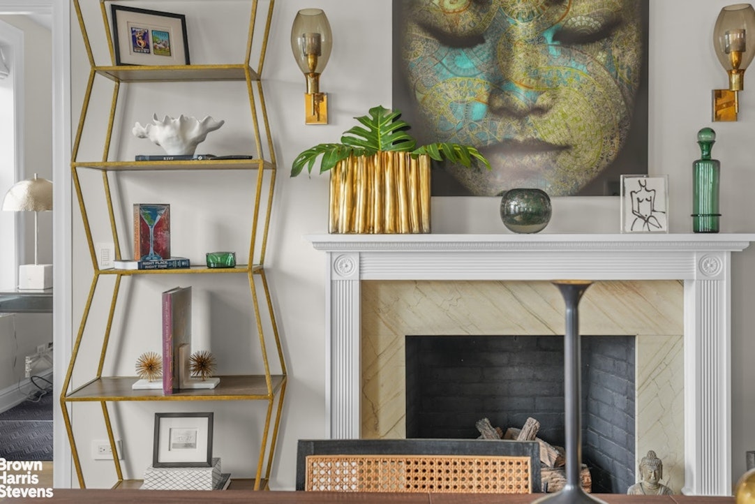 32 Washington Square West, Unit 14E Manhattan, NY 10011 - Photo 8 of 28