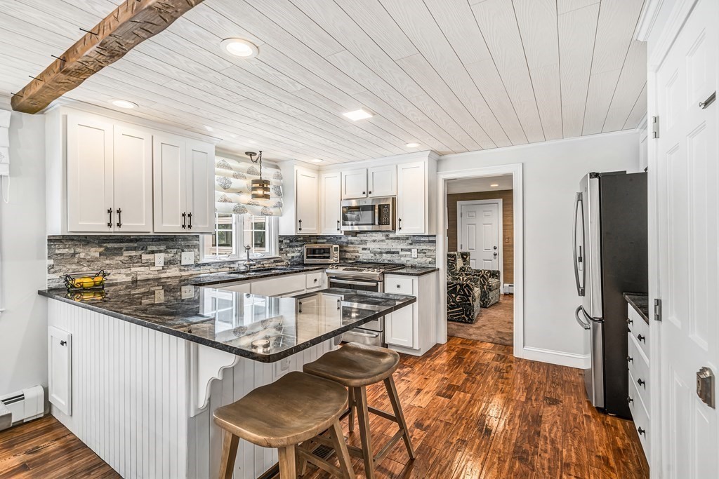 27 Jefferson Road Franklin, MA 02038 - Photo 12 of 42 Gallery Image 12