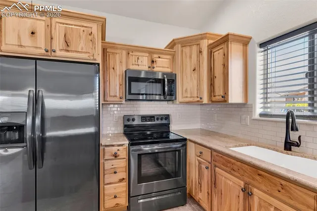 $429,900 | 4015 North Cranberry Loop, Canon City, CO 81212