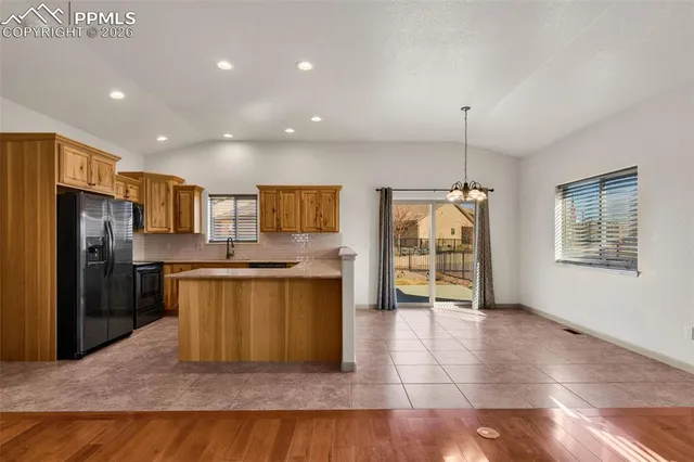 $429,900 | 4015 North Cranberry Loop, Canon City, CO 81212