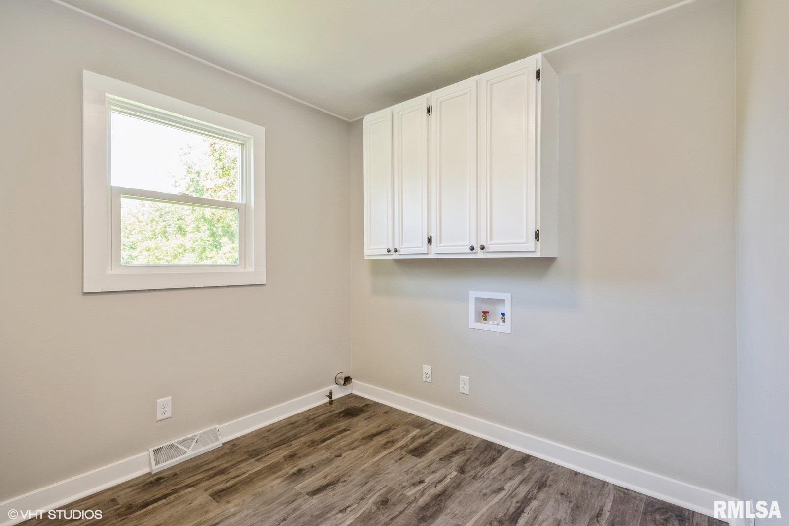 3535 South Skyline Avenue Decatur, IL 62521 - Photo 11 of 15
