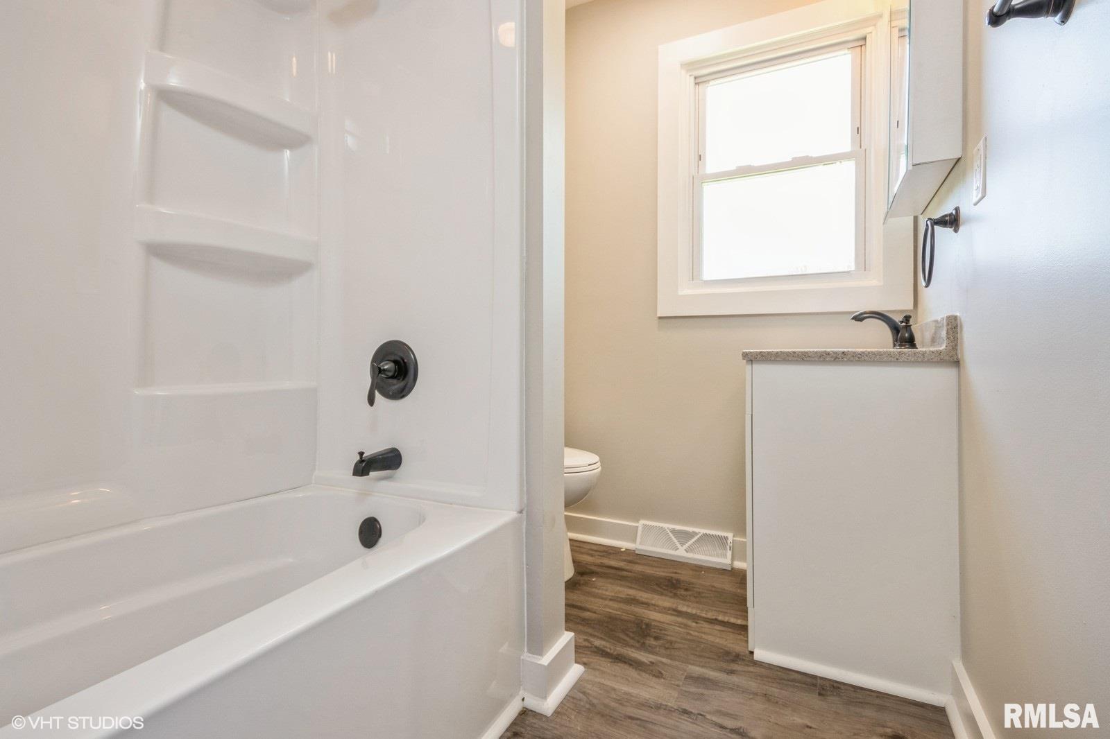 3535 South Skyline Avenue Decatur, IL 62521 - Photo 12 of 15