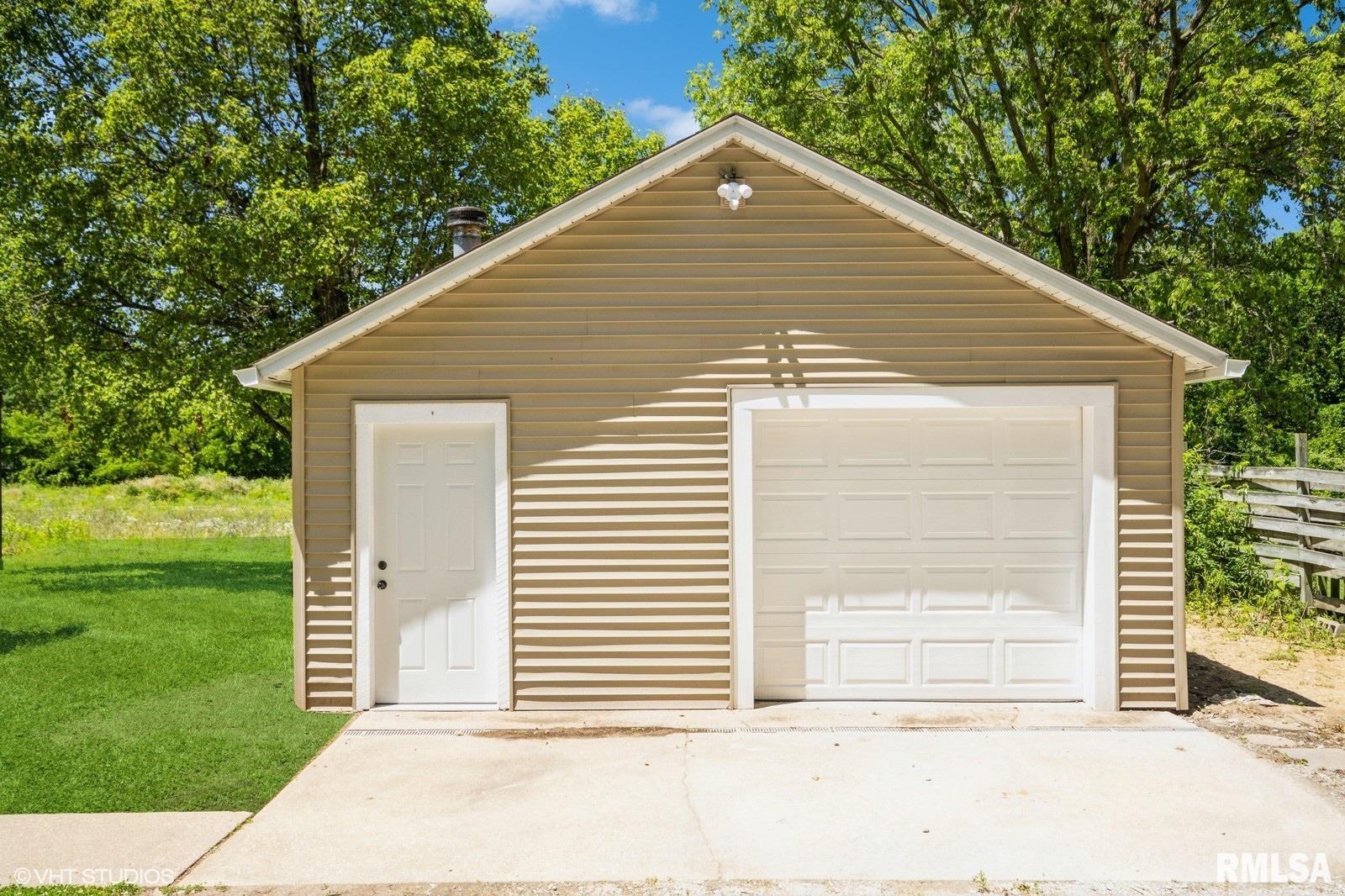 3535 South Skyline Avenue Decatur, IL 62521 - Photo 14 of 15
