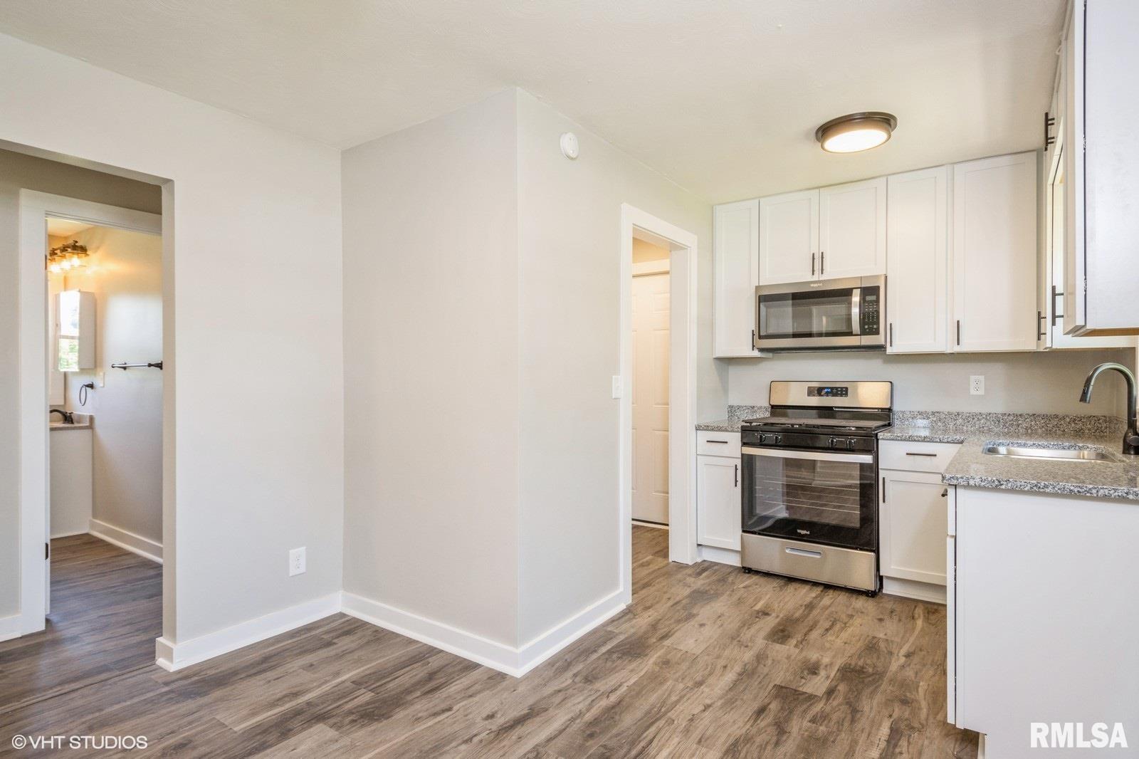 3535 South Skyline Avenue Decatur, IL 62521 - Photo 5 of 15