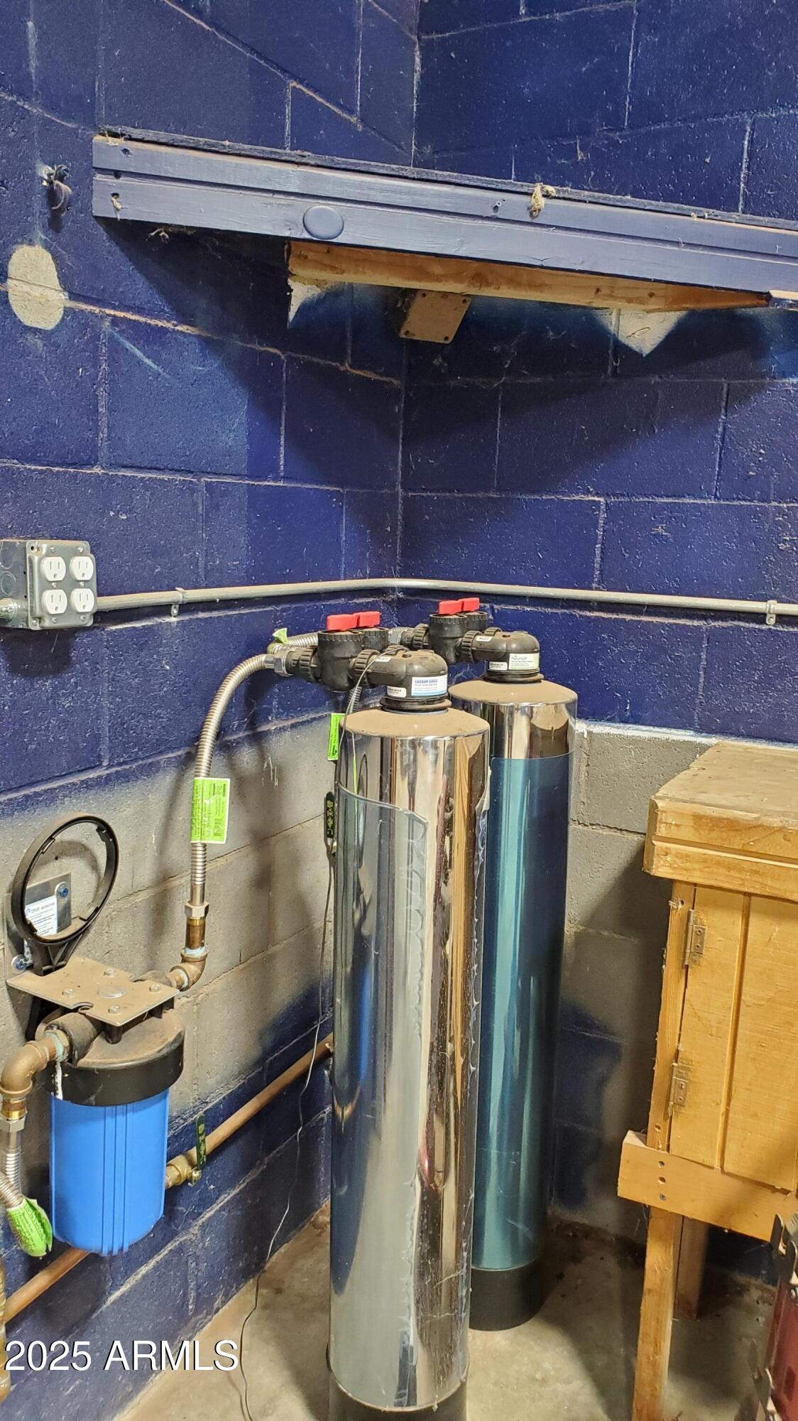 1005 West Purdy Lane Bisbee, AZ 85603 - Photo 22 of 23 a close view of water heater room