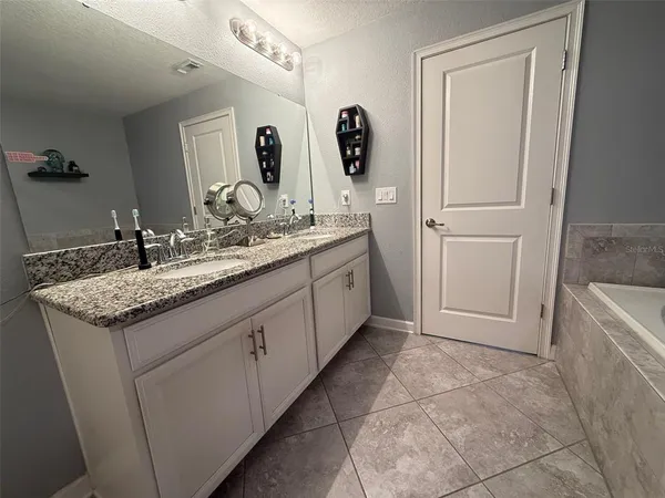 $2,300 | 15113 Pacey Cove Drive, Orlando, FL 32824