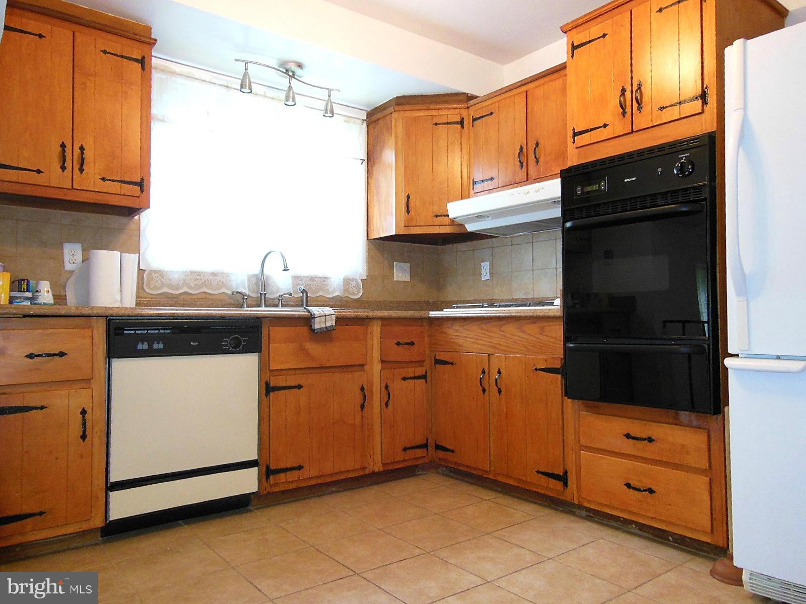 201 Highmeadow Road Reisterstown, MD 21136 - Photo 14 of 30 Kitchen