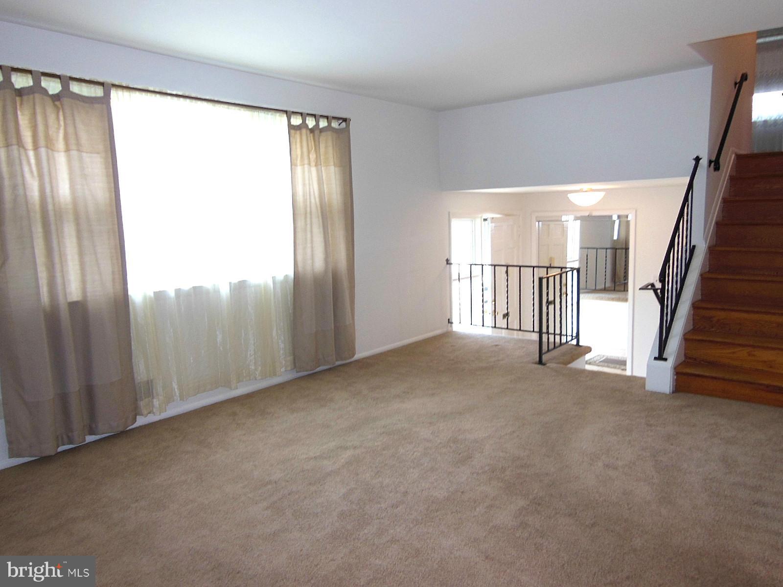 201 Highmeadow Road Reisterstown, MD 21136 - Photo 18 of 30 Living Room