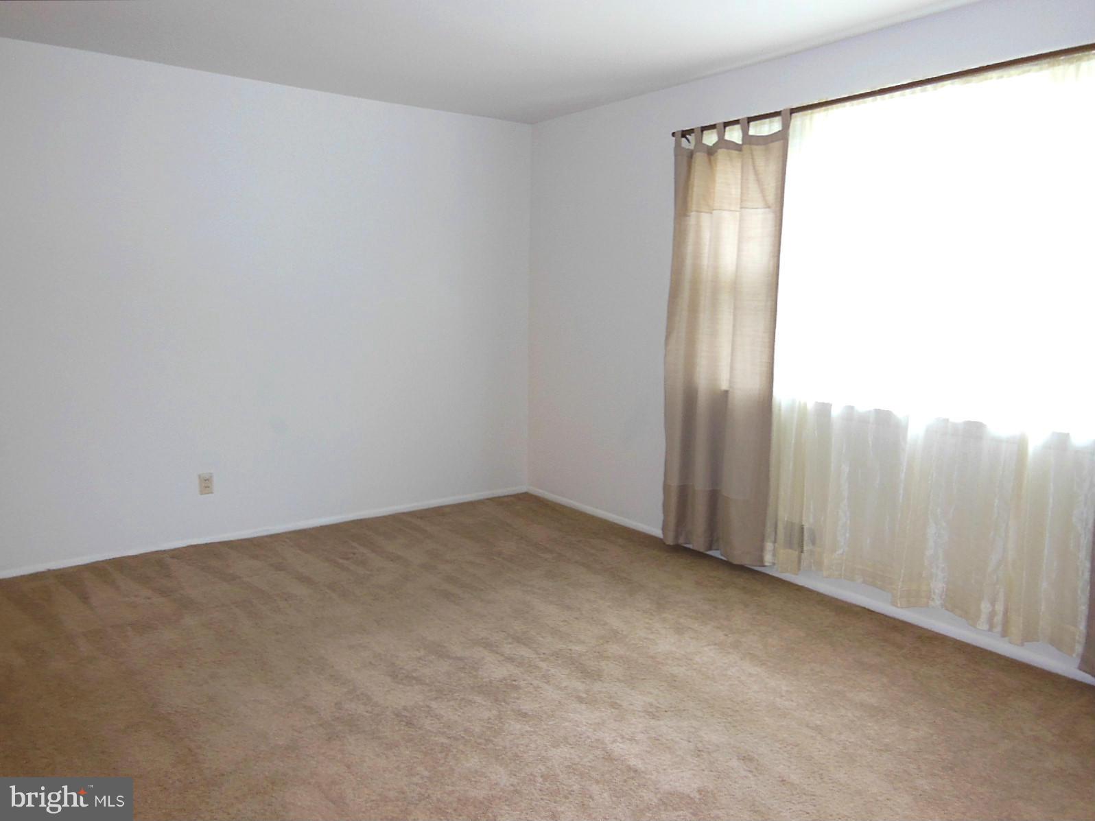 201 Highmeadow Road Reisterstown, MD 21136 - Photo 20 of 30 Living Room