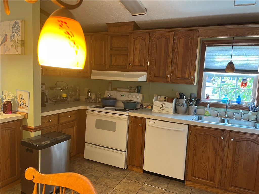 31 Lane F Coventry, RI 02816 - Photo 8 of 15 Gallery Image 8