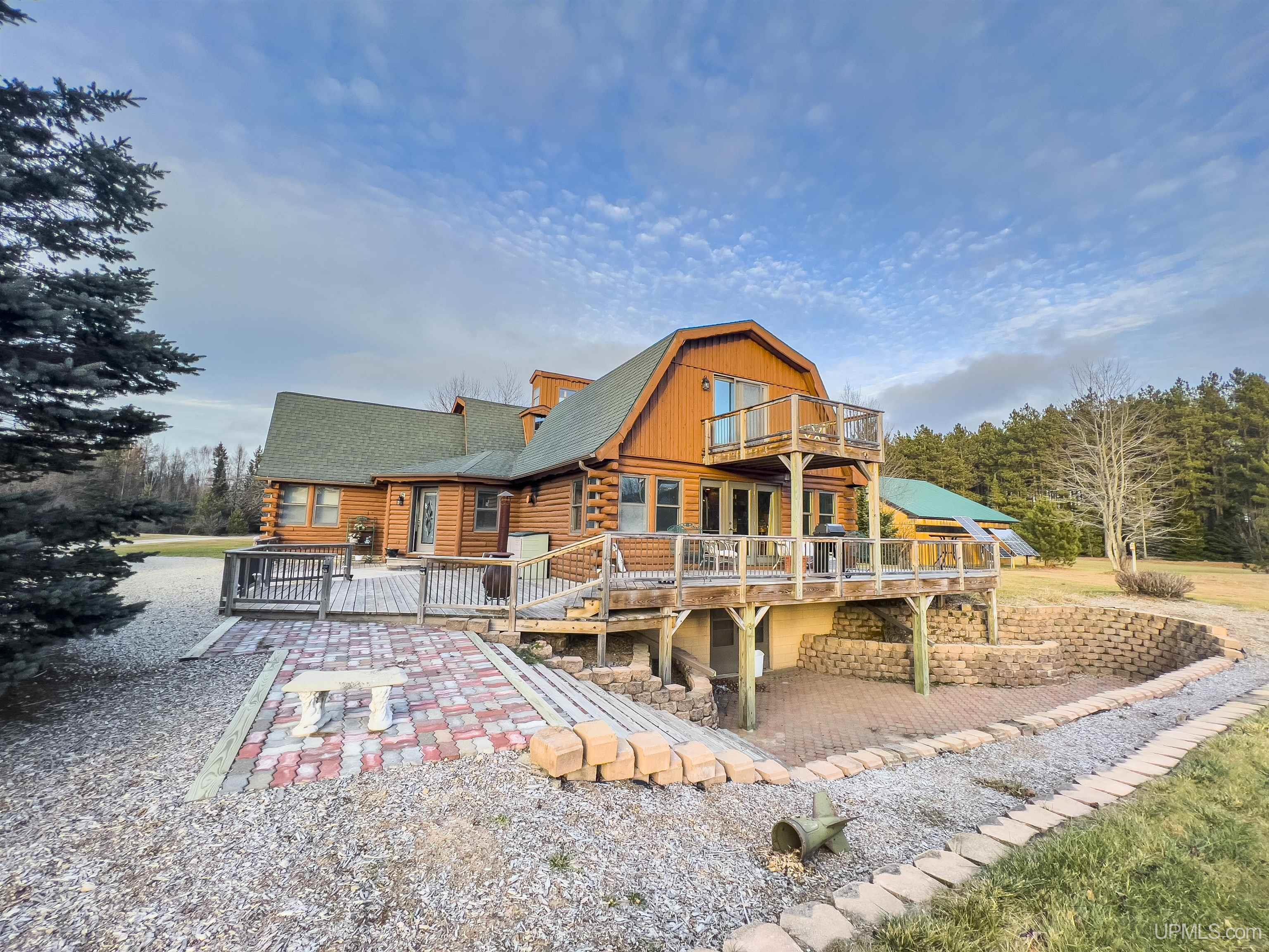 6685 South 75 Road Gladstone, MI 49837 - Photo 1 of 42 Gallery Image 1