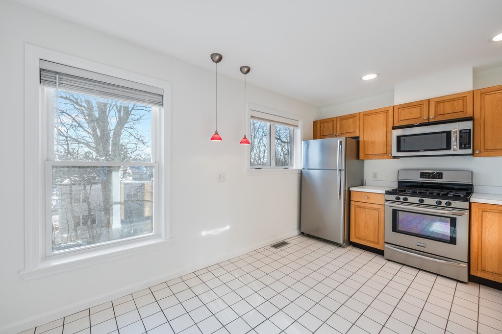 100 Anderer Lane, Unit 2 Boston, MA 02132 - Photo 6 of 22