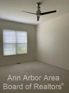 $2,550 | 1318 Nottington Court, Unit 40, Ann Arbor, MI 48103