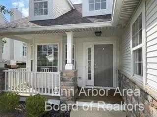 $2,550 | 1318 Nottington Court, Unit 40, Ann Arbor, MI 48103