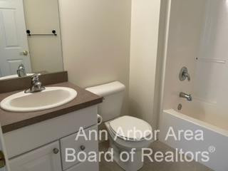1318 Nottington Court, Unit 40 Ann Arbor, MI 48103 - Photo 22 of 27 Photo 22
