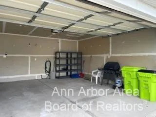 $2,550 | 1318 Nottington Court, Unit 40, Ann Arbor, MI 48103