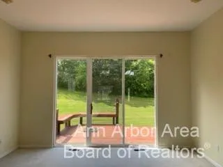 $2,550 | 1318 Nottington Court, Unit 40, Ann Arbor, MI 48103