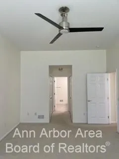 $2,550 | 1318 Nottington Court, Unit 40, Ann Arbor, MI 48103