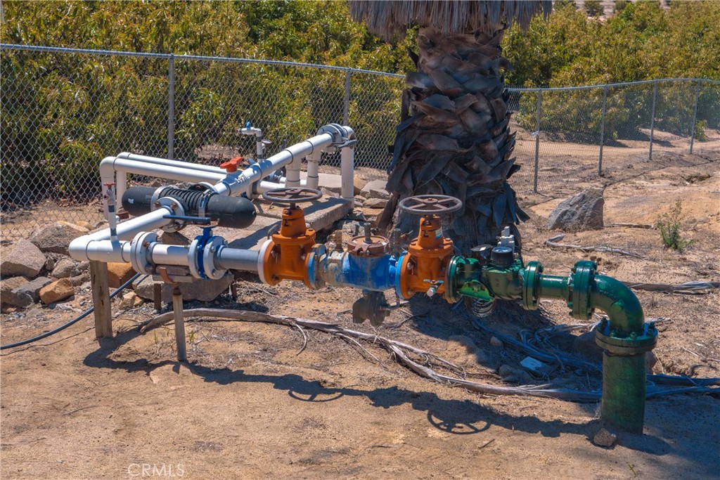 2526 Camaron Road Temecula, CA 92590 - Photo 5 of 34 3" Water meter at entrance.