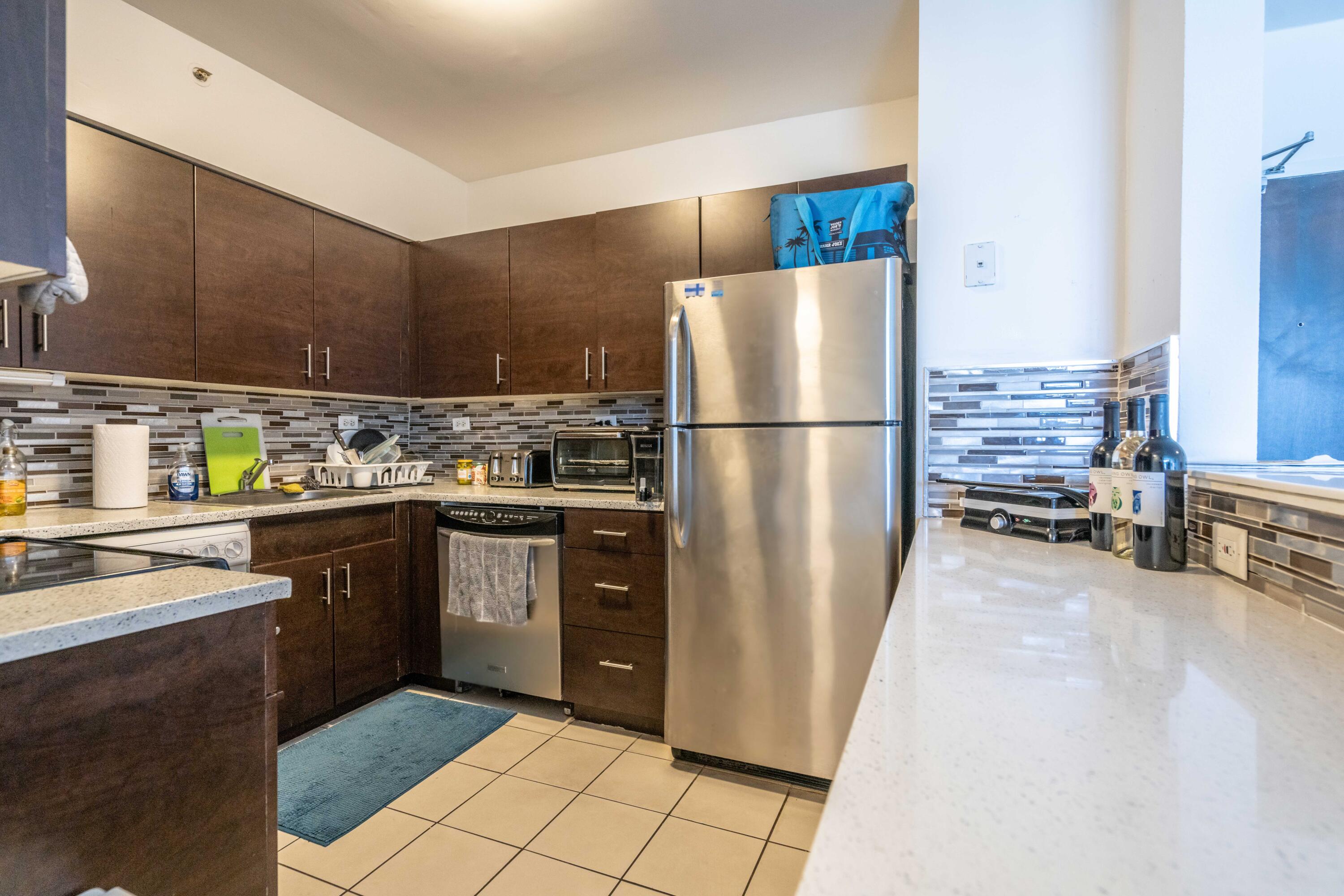 1500 Bay Road, Unit 306S Miami Beach, FL 33139 - Photo 11 of 82 9