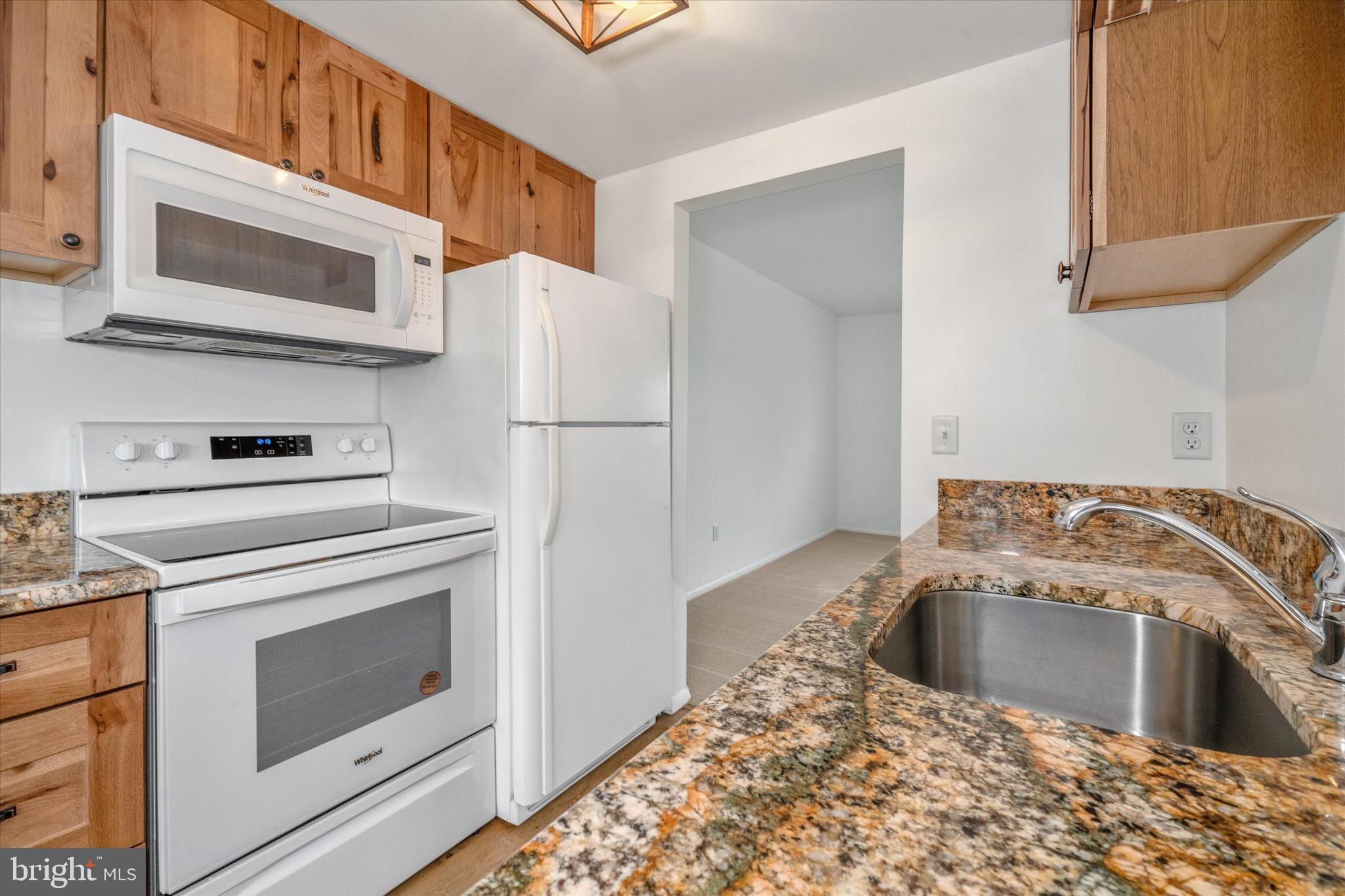 5 Farnsworth Road Newark, DE 19713 - Photo 7 of 31 Kitchen