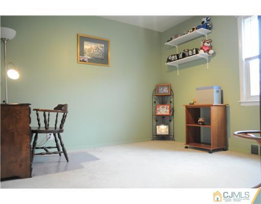 46 Highview Road East Brunswick, NJ 08816 - Photo 8 of 17 Gallery Image 8