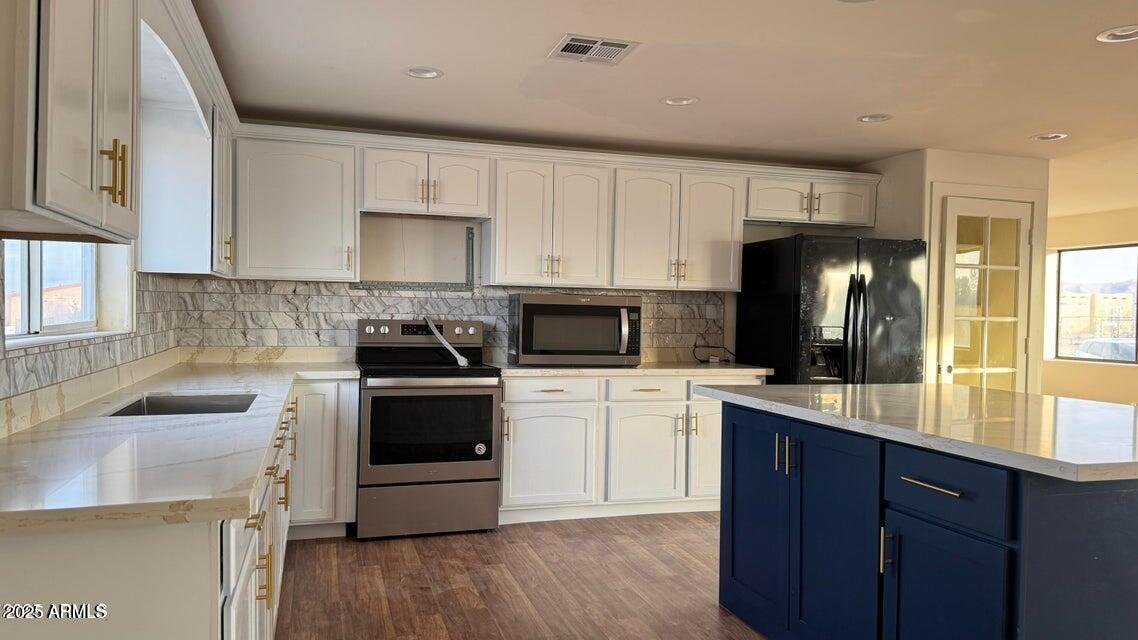 26835 North Silver Bell Road, Unit 234 Wittmann, AZ 85361 - Photo 16 of 34 Silver Bell Kitchen 4