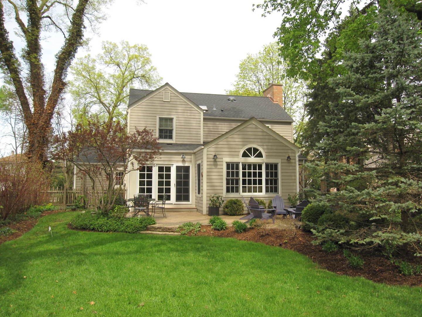 383 North Delaplaine Road Riverside, IL 60546 - Photo 5 of 5