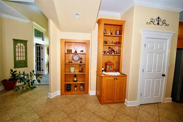 $1,150,000 | 27368 Highway 19, Athens, TX 75752