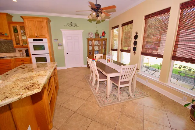 $1,150,000 | 27368 Highway 19, Athens, TX 75752