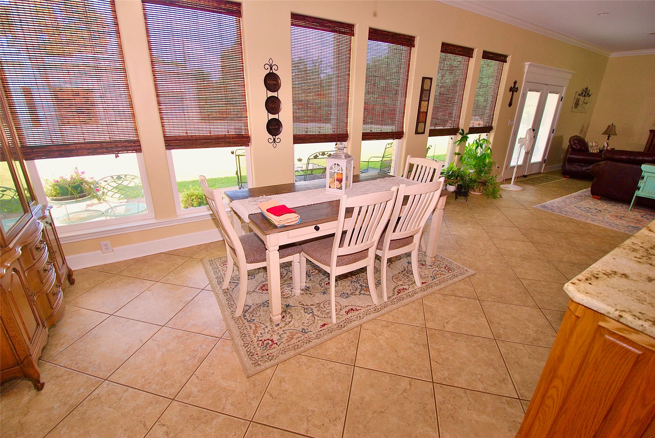27368 Highway 19 Athens, TX 75752 - Photo 21 of 47 a dining room with furniture and large windows