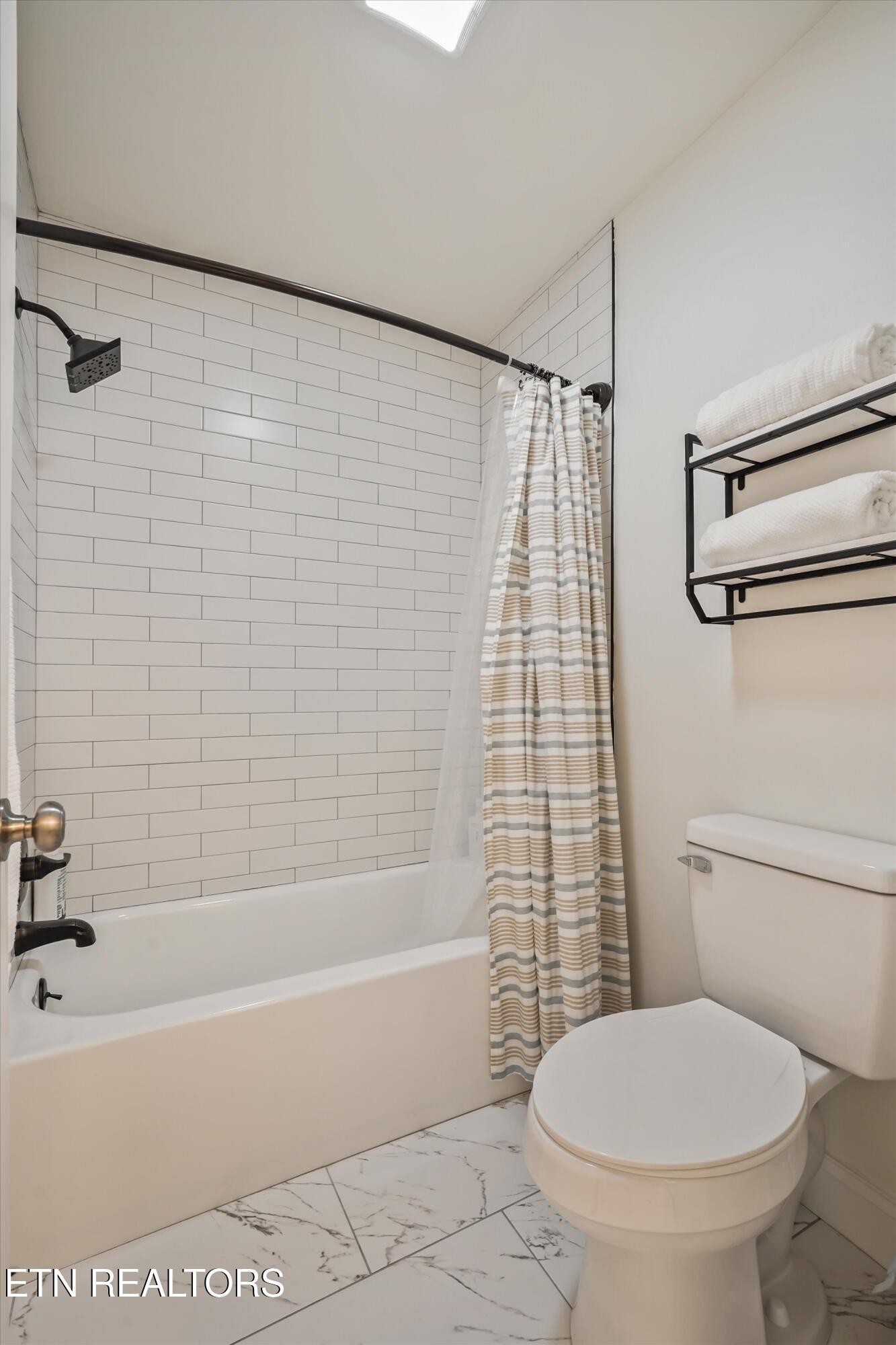 9117 Colchester Ridge Road Knoxville, TN 37922 - Photo 22 of 42 Gallery Image 22