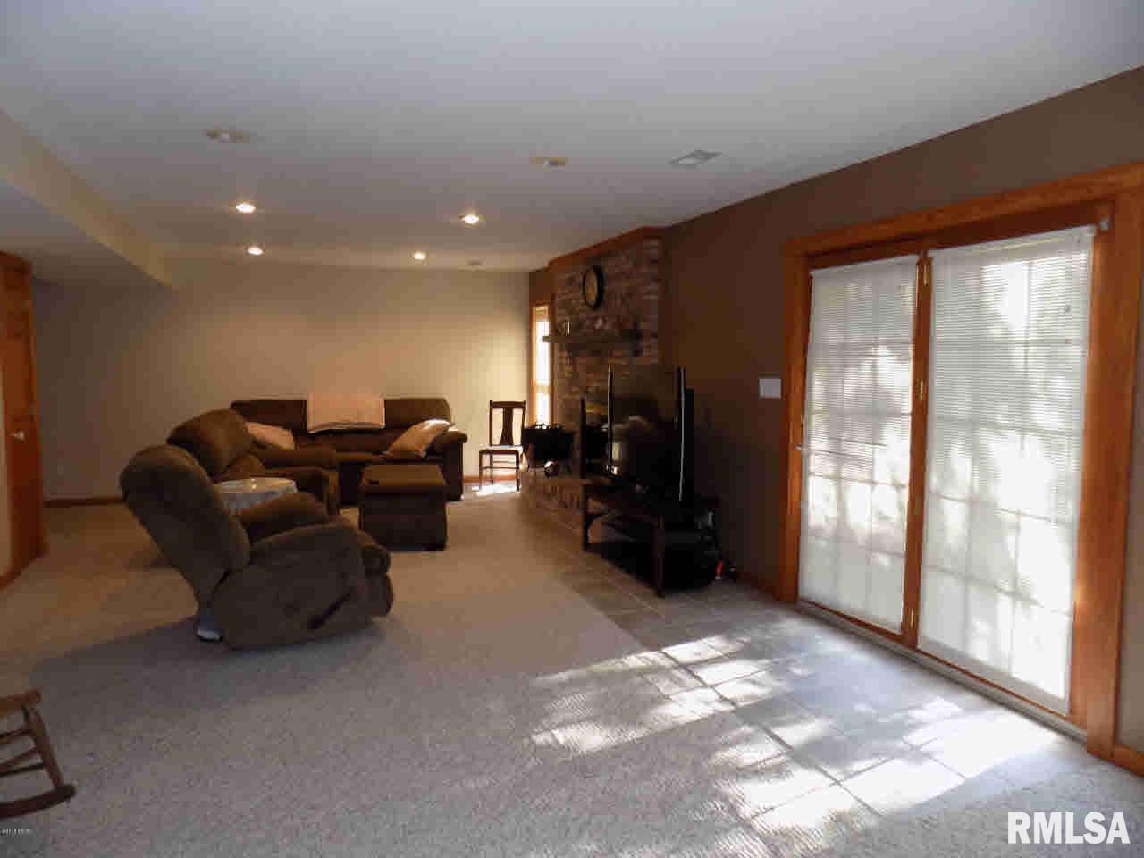21206 Holmes Road Creal Springs, IL 62922 - Photo 12 of 32