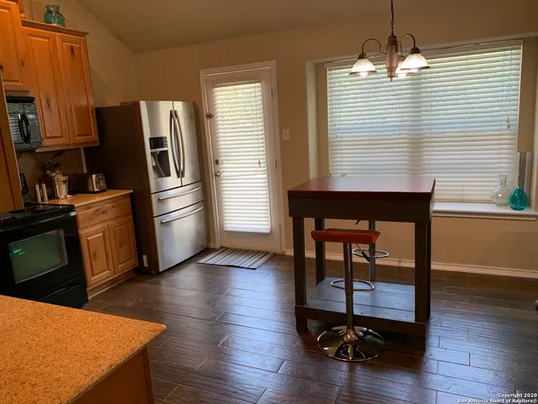 $2,250 | 26427 Walden Oak, San Antonio, TX 78260