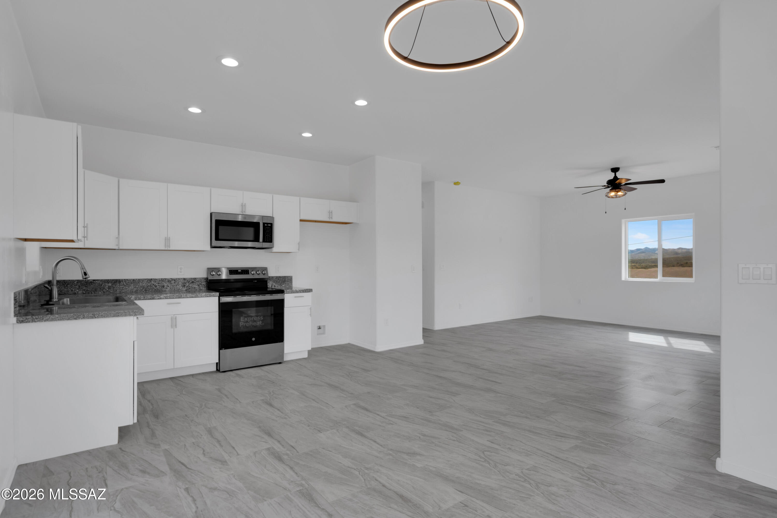 1272 Circulo Yerba Buena Rio Rico, AZ 85648 - Photo 9 of 48 Gallery Image 9