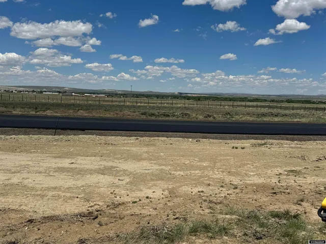 $59,640 | 231 Airport Avenue, Saratoga, WY 82331