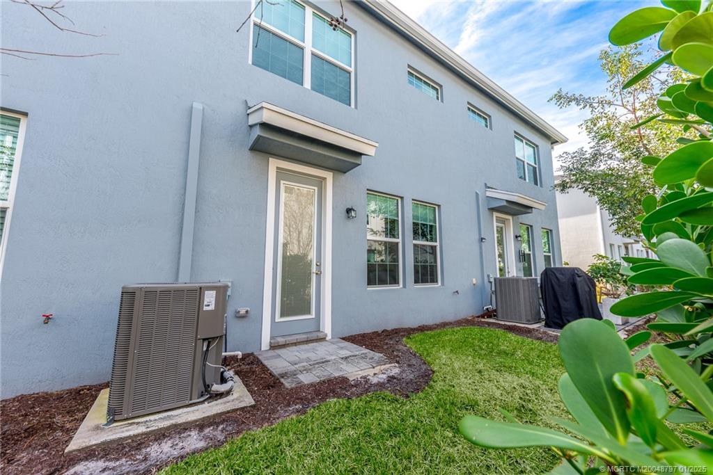 1865 Southeast Tarni Way Stuart, FL 34996 - Photo 19 of 23 a view of outdoor space and yard