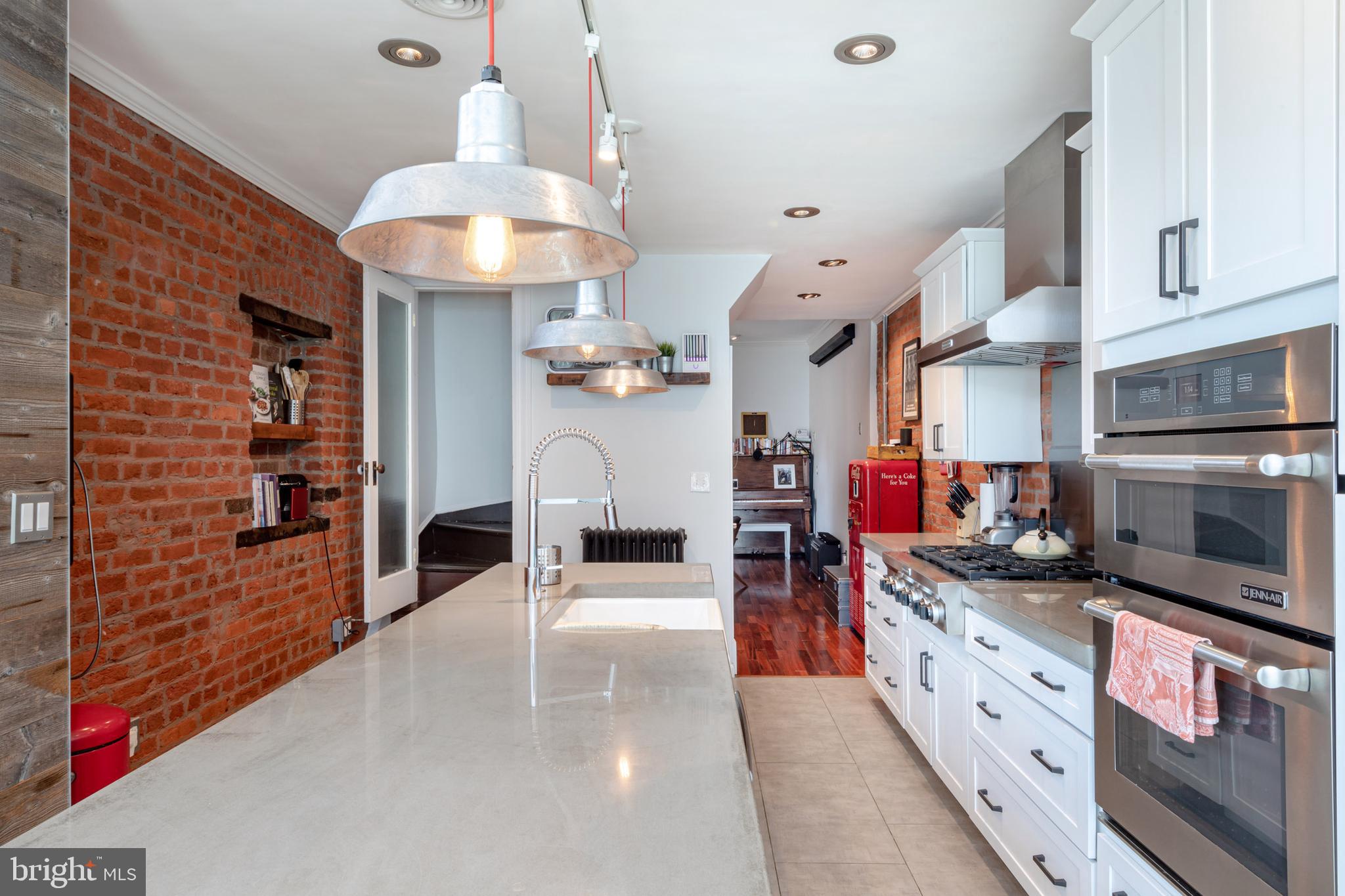 1130 Park Road Northwest Washington, DC 20010 - Photo 12 of 37