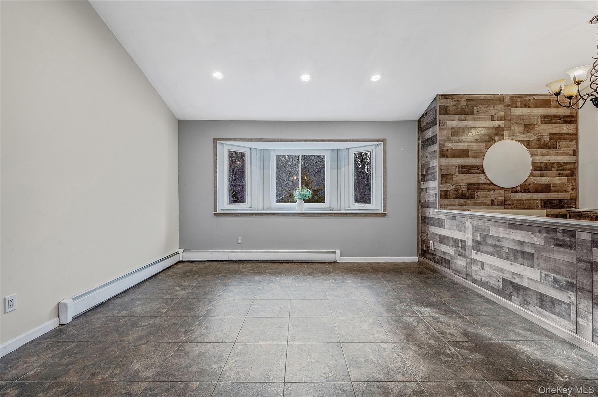 43 Madeline Road Ridge, NY 11961 - Photo 11 of 45