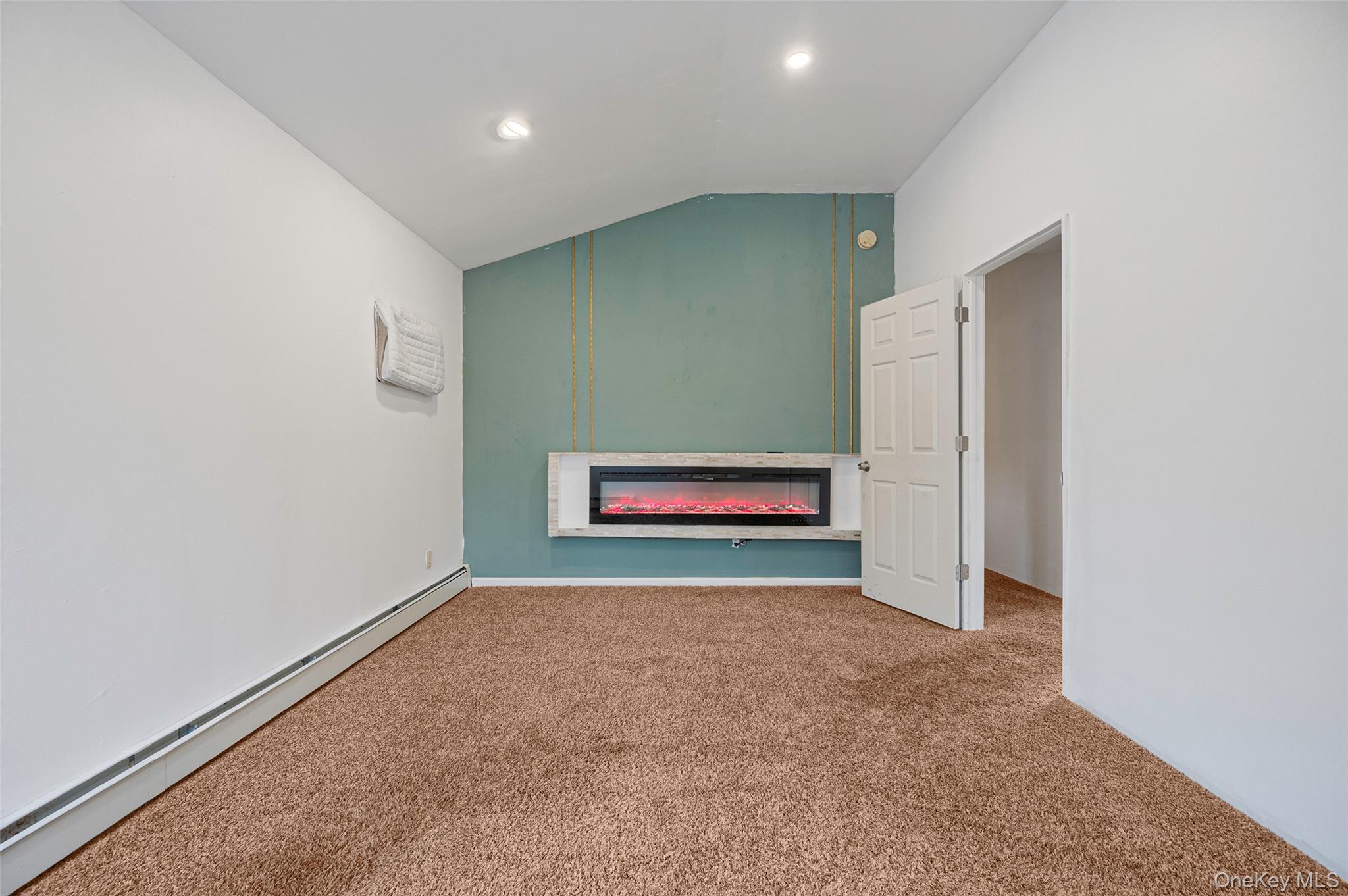 43 Madeline Road Ridge, NY 11961 - Photo 13 of 45