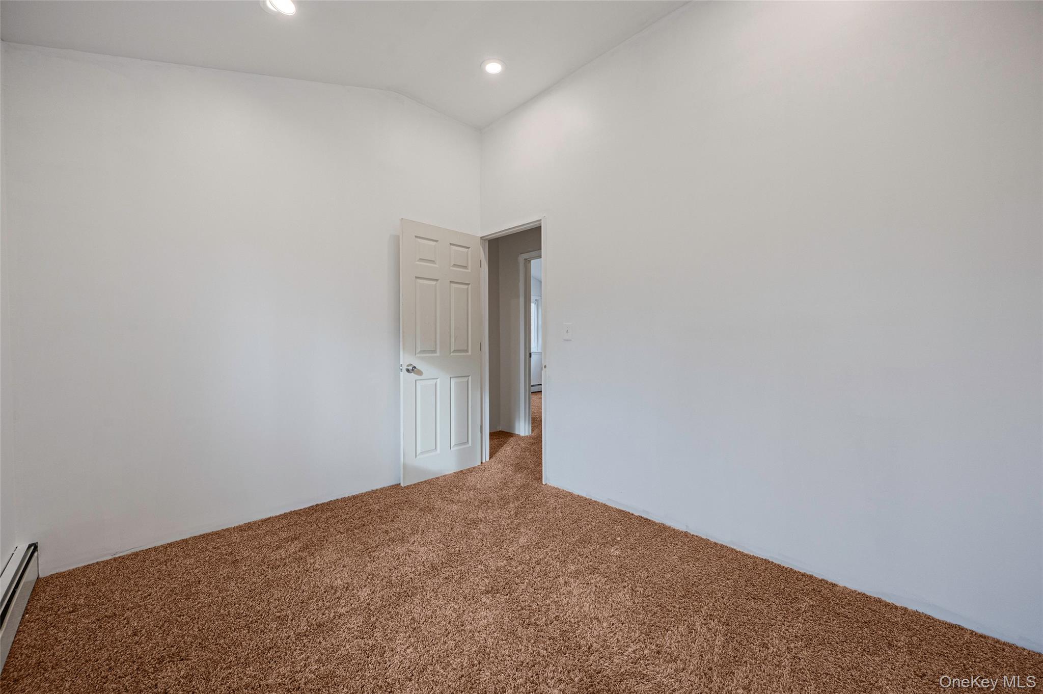 43 Madeline Road Ridge, NY 11961 - Photo 16 of 45