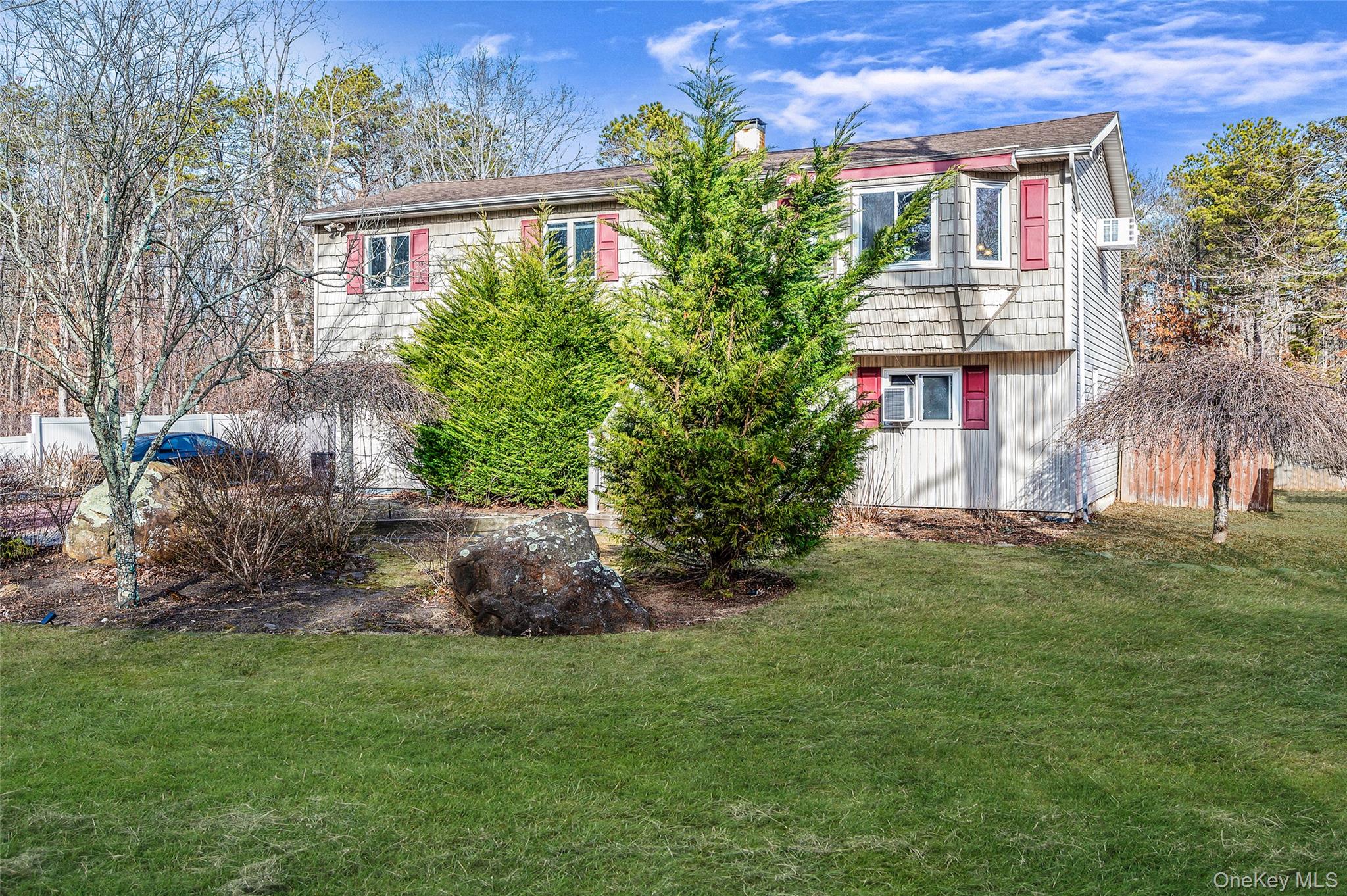 43 Madeline Road Ridge, NY 11961 - Photo 2 of 45