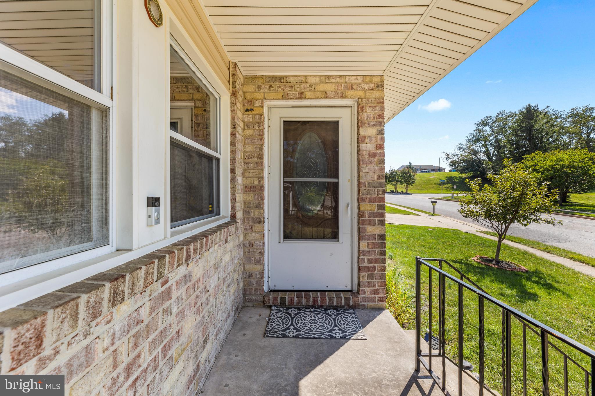 2136 Chantilla Road Catonsville, MD 21228 - Photo 5 of 39