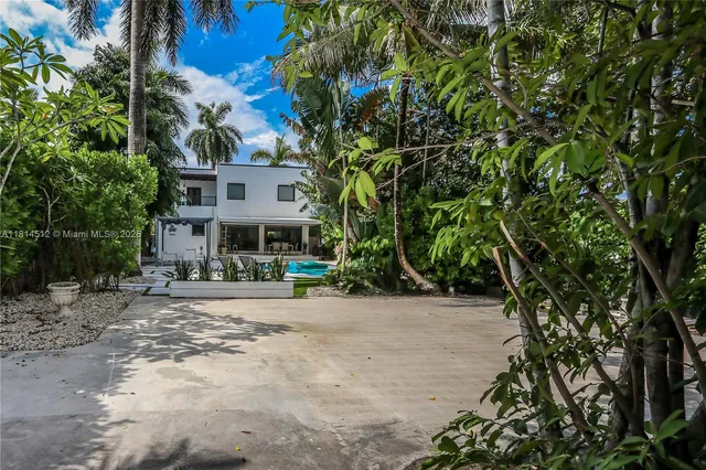 $14,000 | 1109 Northeast 89th Street, Miami, FL 33138