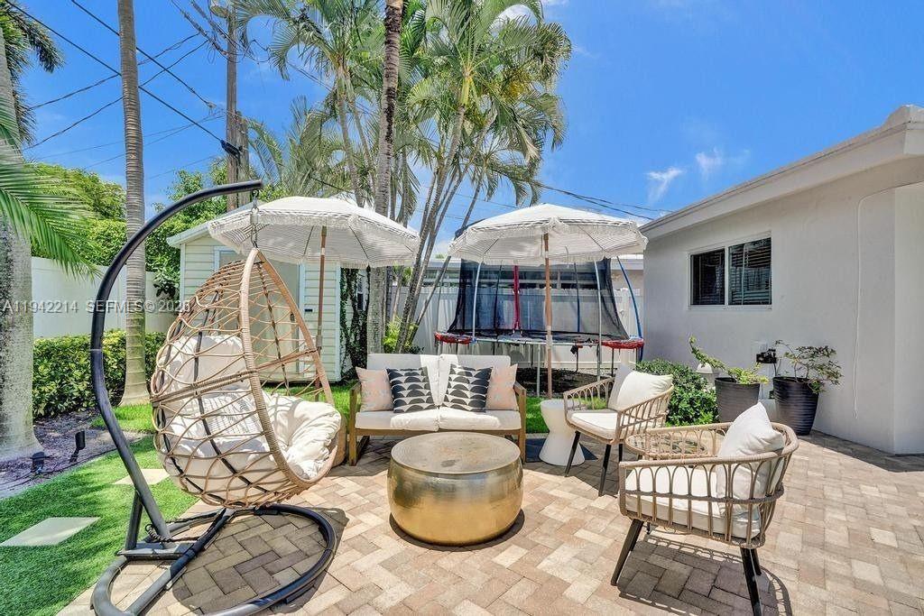 2080 Northeast 65th Street Fort Lauderdale, FL 33308 - Photo 31 of 38