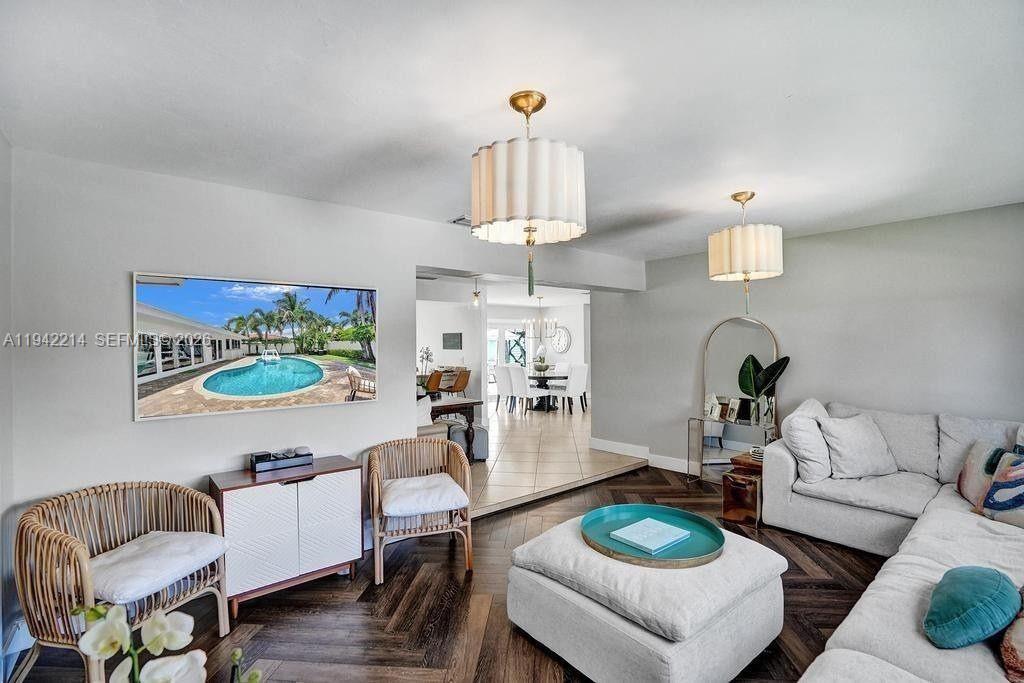 2080 Northeast 65th Street Fort Lauderdale, FL 33308 - Photo 4 of 38